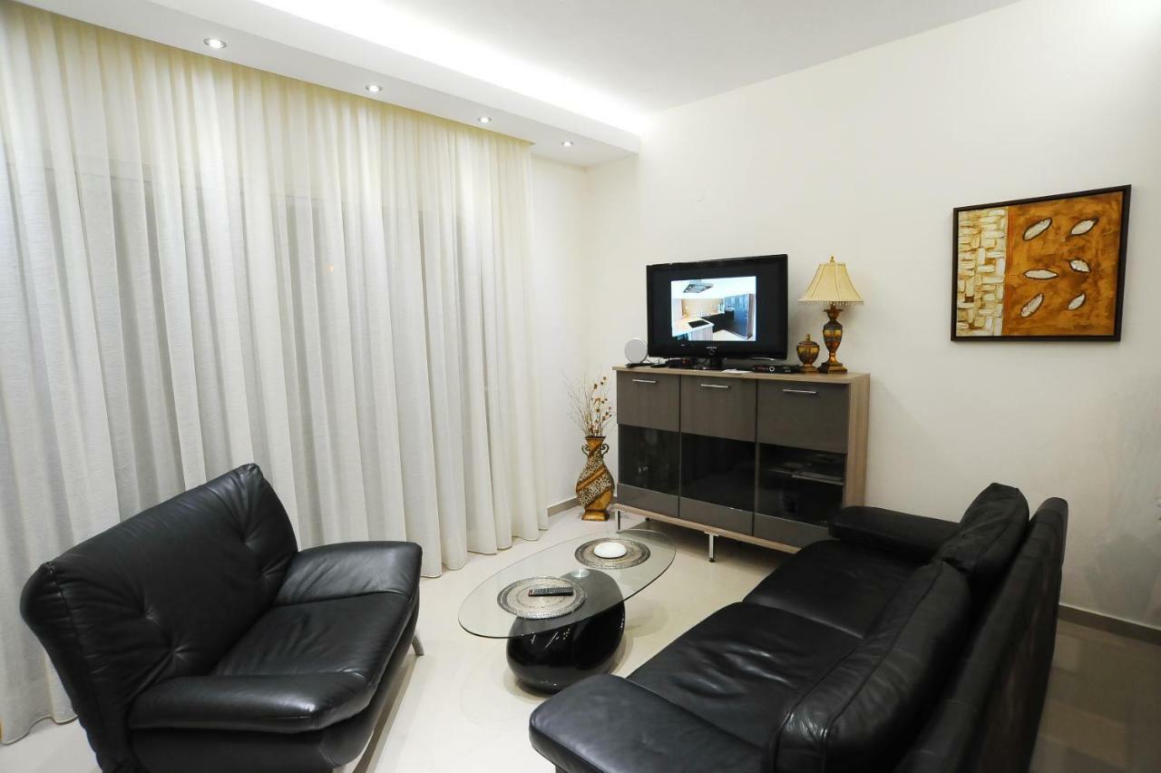 Thalia Premium Apartment Kavala Exteriör bild