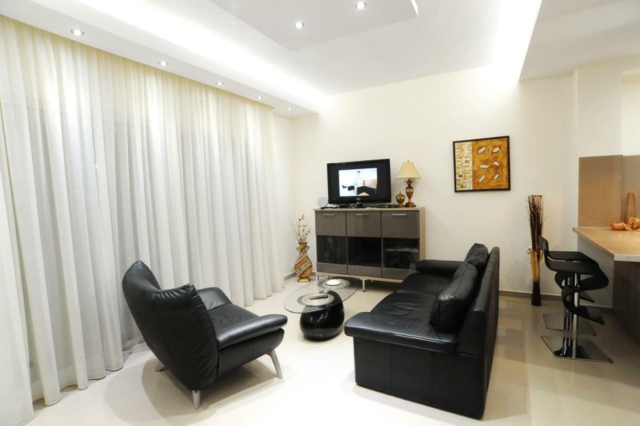 Thalia Premium Apartment Kavala Exteriör bild